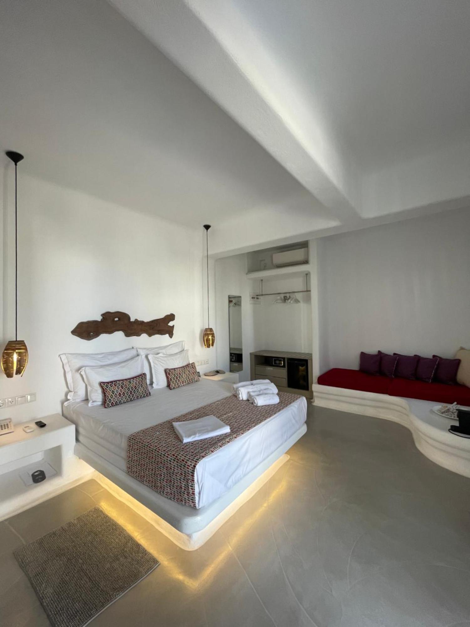 Angels Pillow Luxury Boutique Residence - Adults Only ناوسا الغرفة الصورة