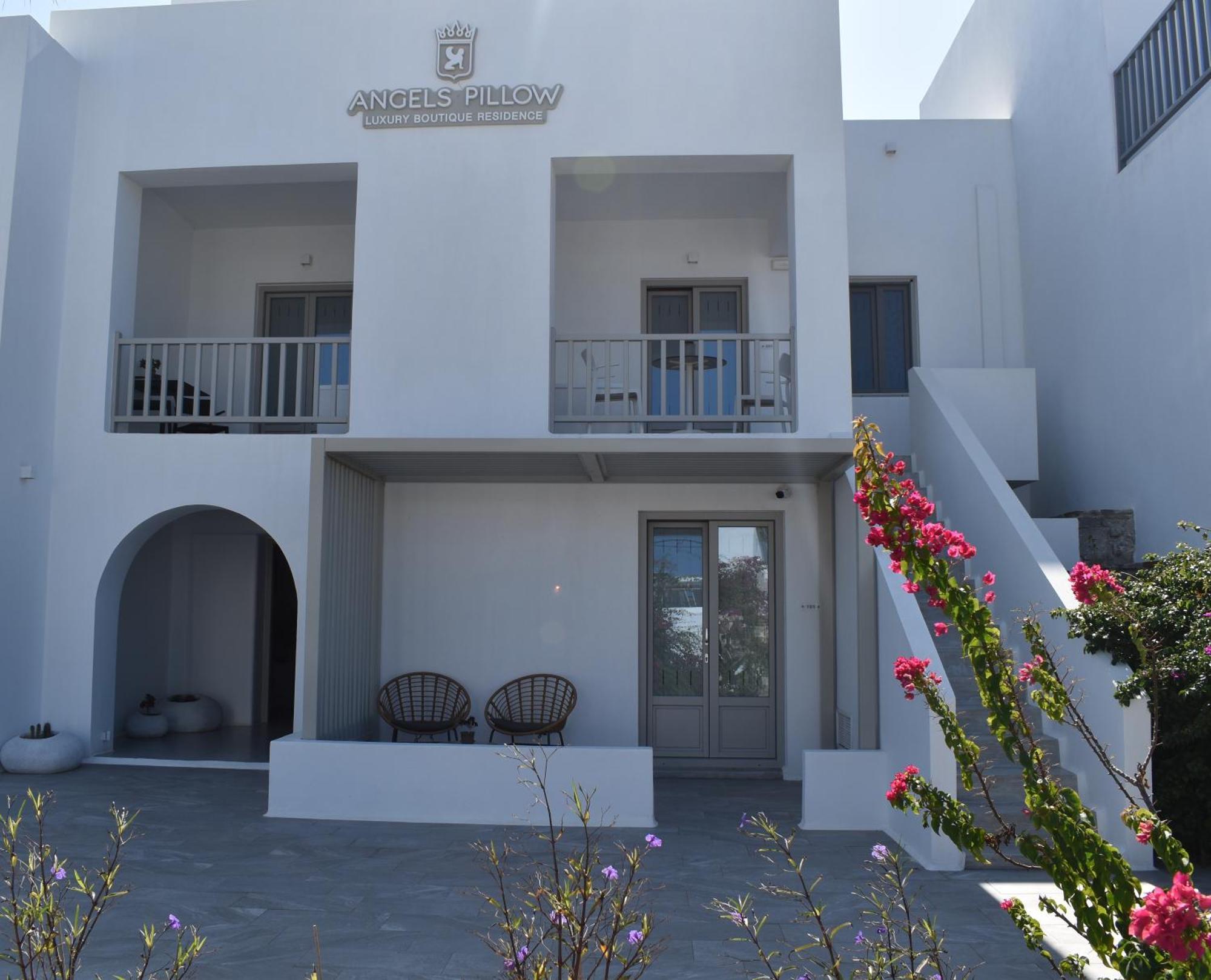 Angels Pillow Luxury Boutique Residence - Adults Only ناوسا الغرفة الصورة